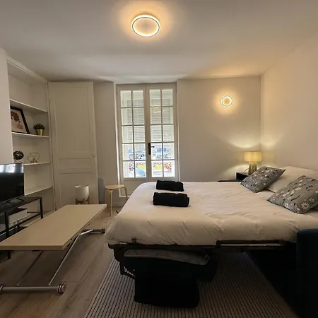 In With Private Terrace * Λε Μανς